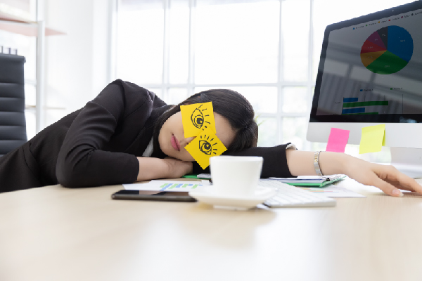 TIPS TO QUICKLY FALL INTO THE POWER NAP FOR THE OFFICE WORKER